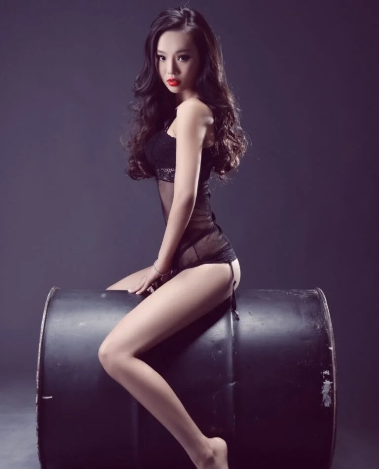 Lyana Chen - Showbiz Models (foto 9)