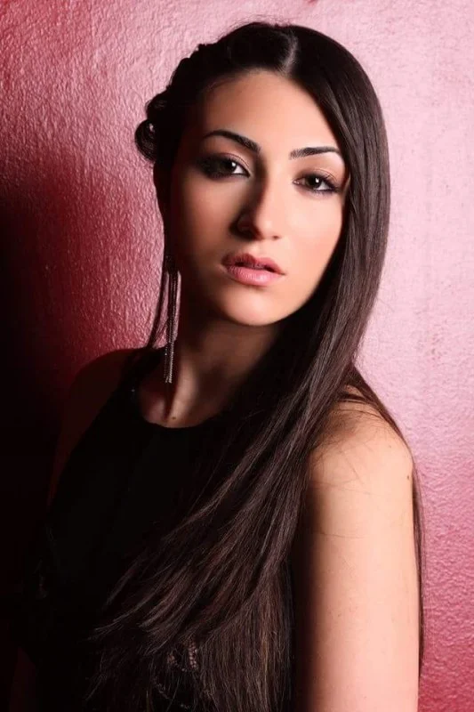 Martina I. - Hostess