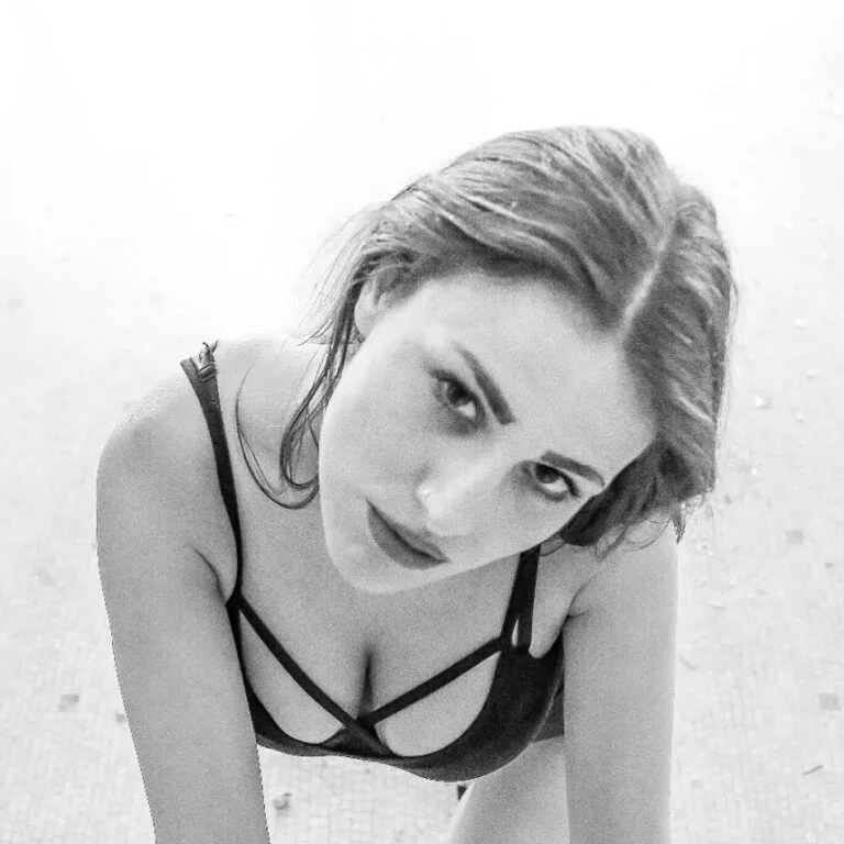 marica barbieri - Showbiz Models (foto 2)