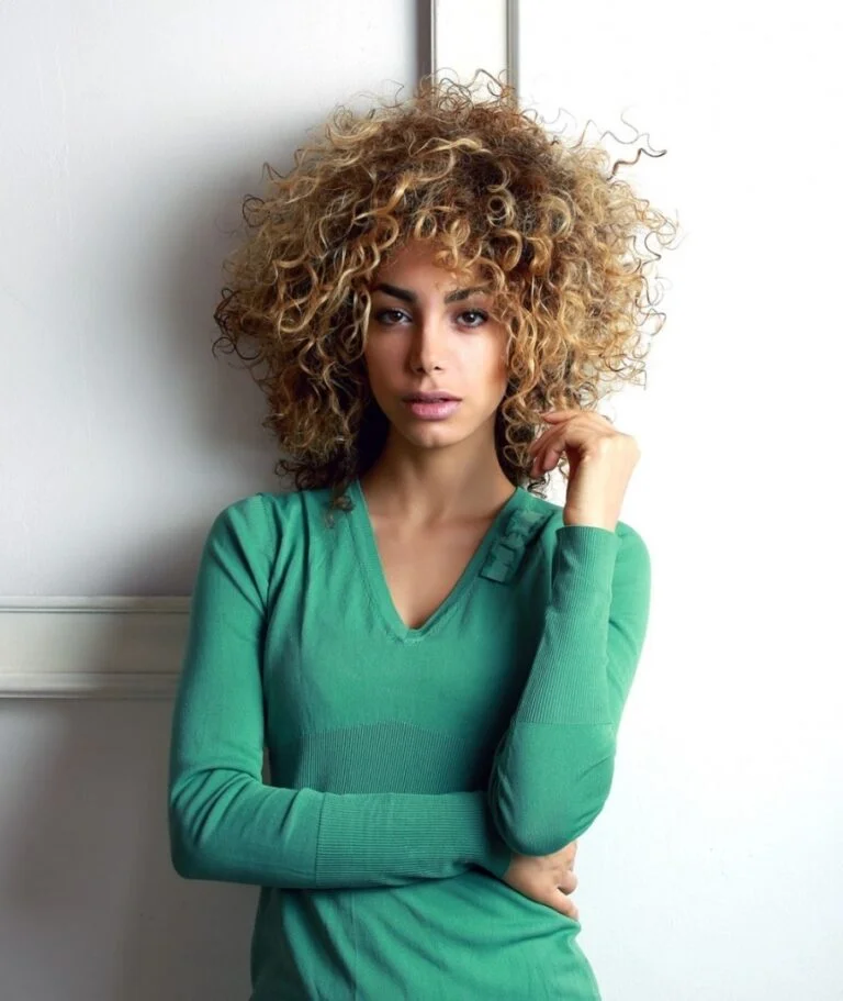 Saliya Ash - Showbiz Models (foto 4)