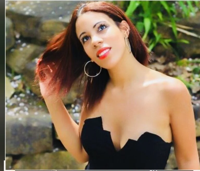 Jennifer Day - Showbiz Models (foto 4)