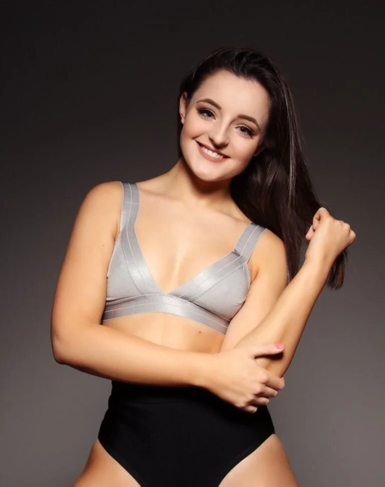 Harriet Walton - Showbiz Models (foto 3)