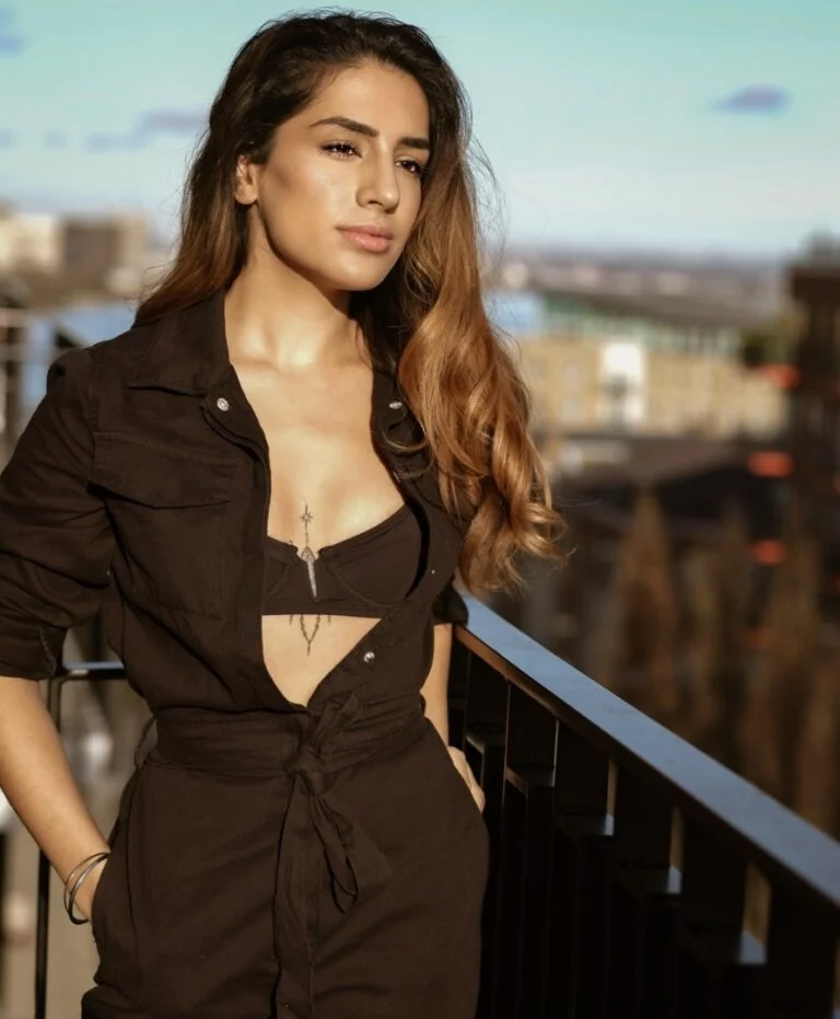 Anusha Sareen - Showbiz Models (foto 6)