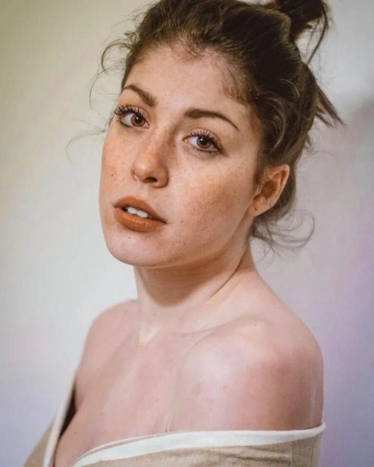 Laura Degli Esposti - Showbiz Models (foto 2)