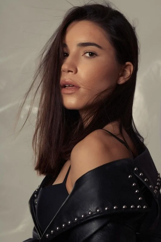 Emily D. - Modelle