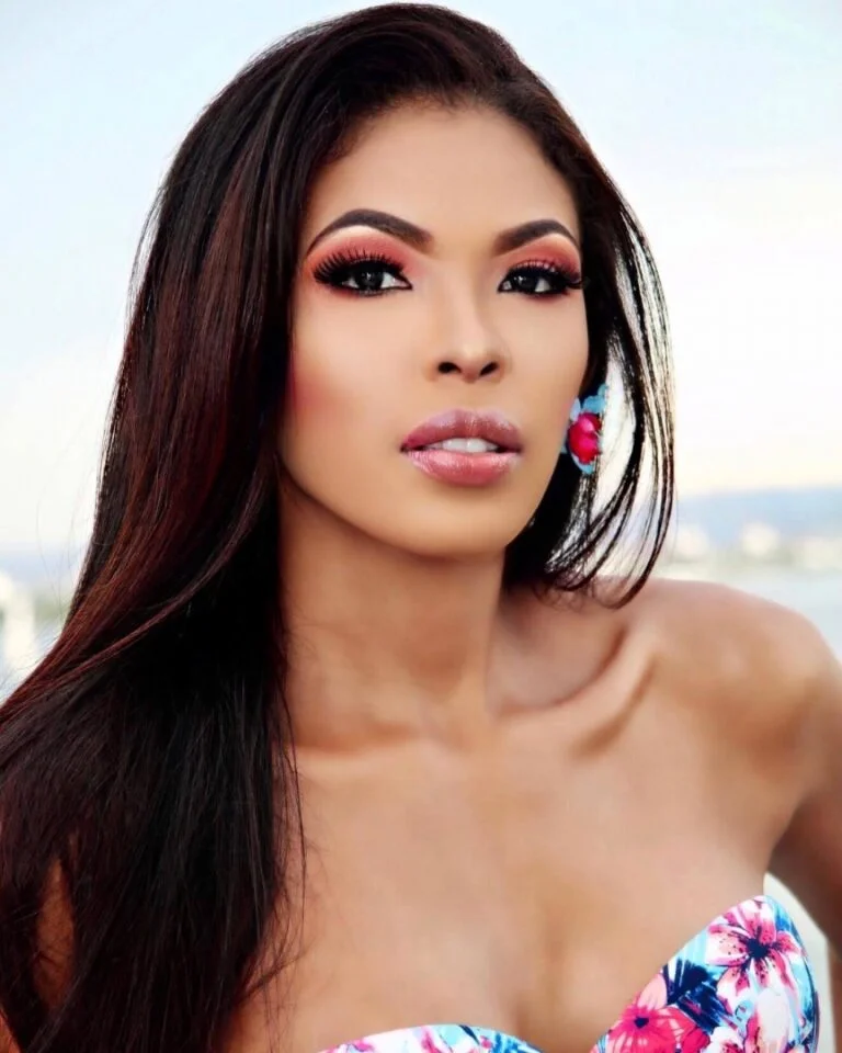 Katia Julio Godoy - Showbiz Models (foto 4)