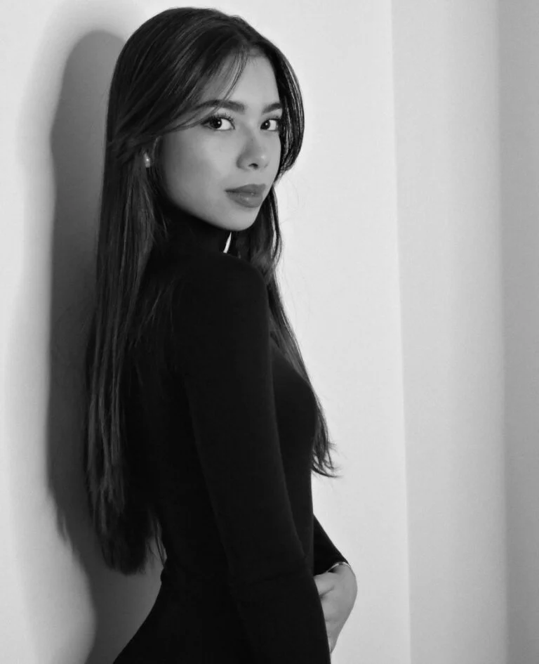 Rennara Maryelle Vitale Azevedo - Showbiz Models (foto 2)