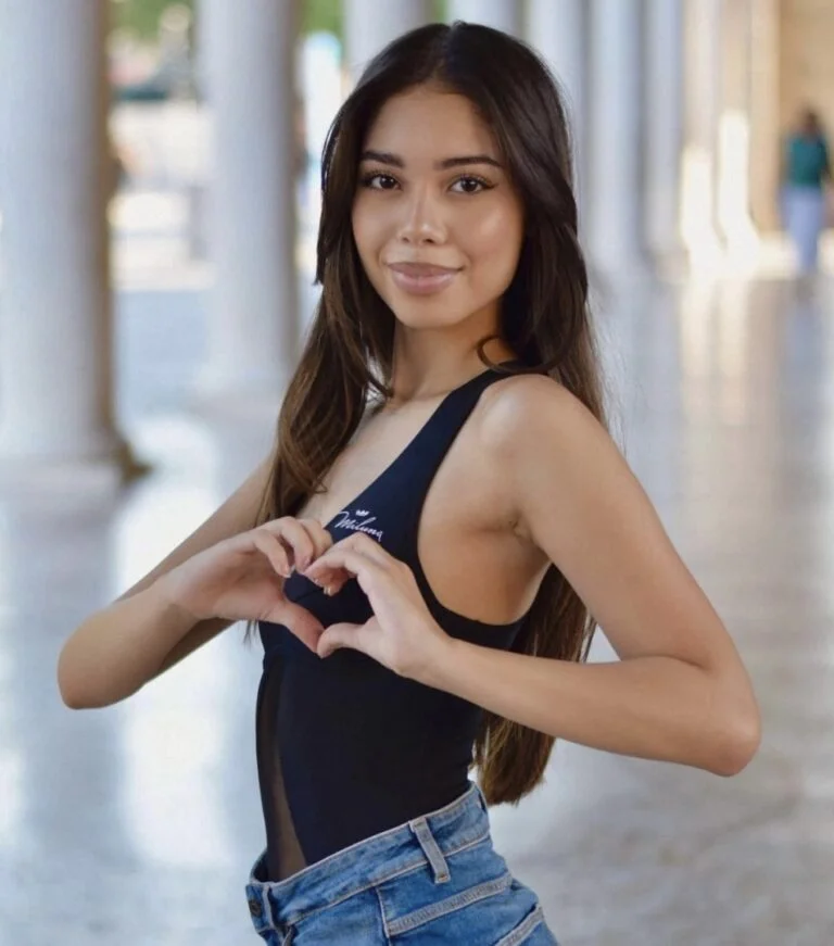 Rennara Maryelle Vitale Azevedo - Showbiz Models (foto 7)