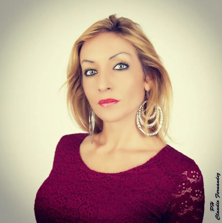 GLORIA ADROVER - Showbiz Models (foto 10)