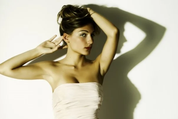 Franceska G. - Hostess