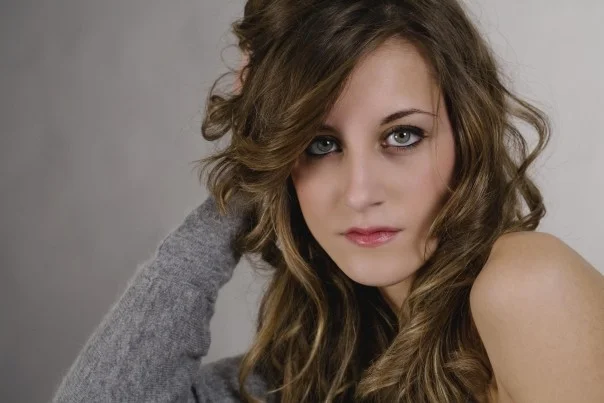 Alessia R. - Hostess