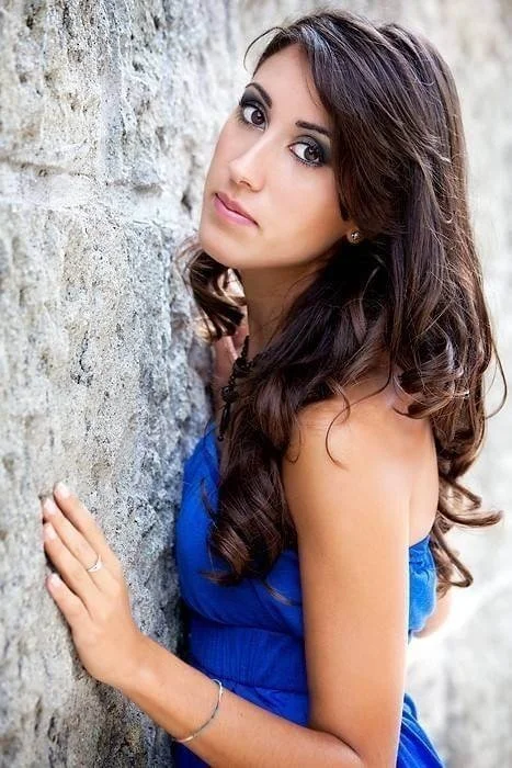 Elena B. - Hostess