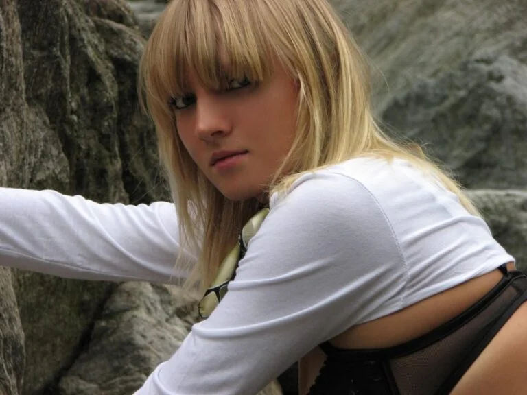 Yuliya Zhytnykova - Showbiz Models (foto 4)