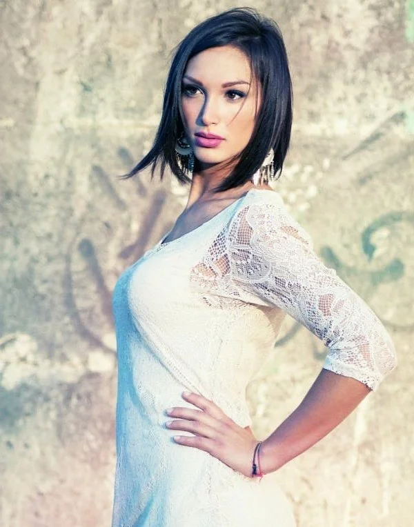 Martina L. - Hostess