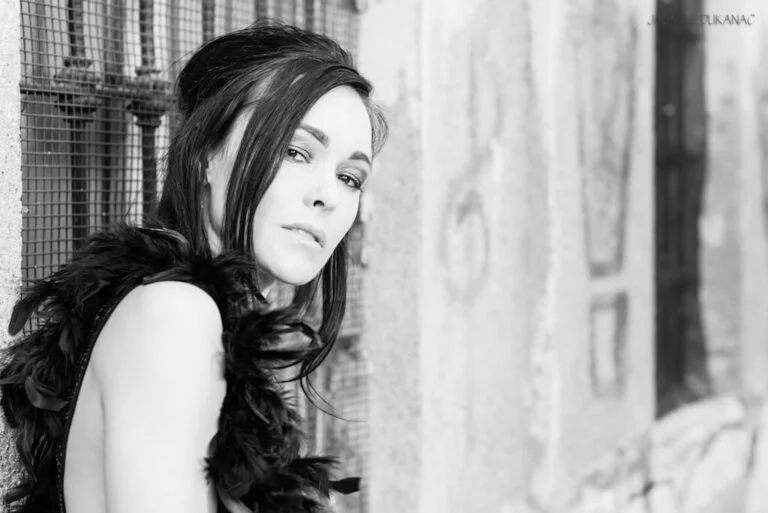 VERONICA URBAN - Showbiz Models (foto 2)