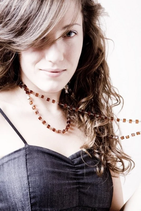 Alessandra T. - Hostess