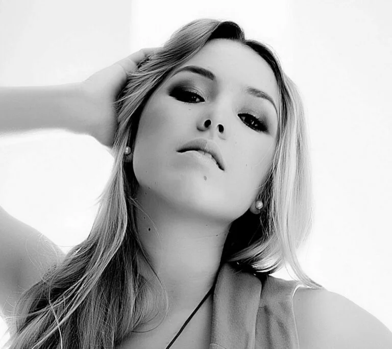 Natasha Massoud - Showbiz Models (foto 5)