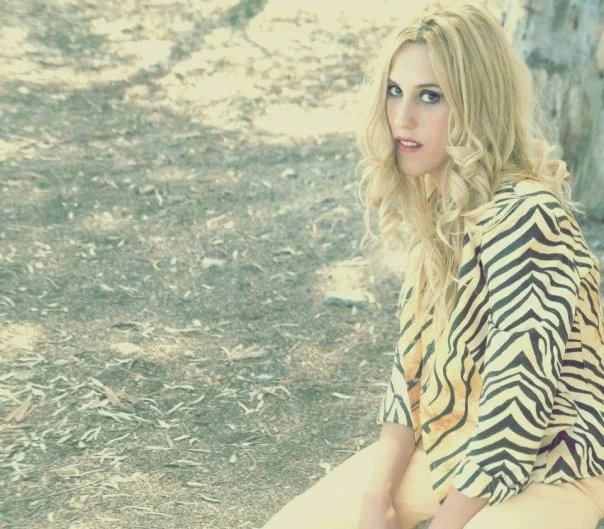 Noelia S. - Hostess