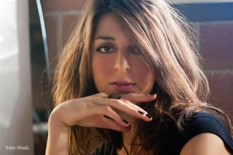ELISABETTA FERRETTI - Showbiz Models (foto 7)