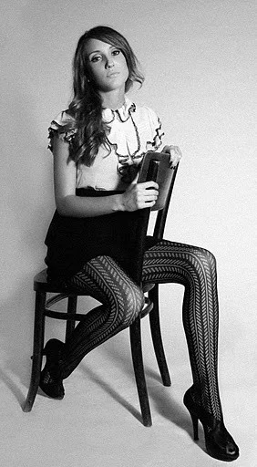 GIULIA B. - Hostess