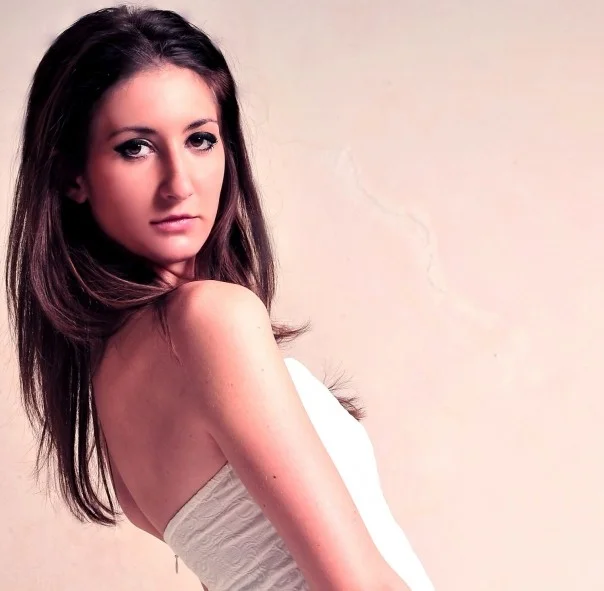 Giulia G. - Hostess