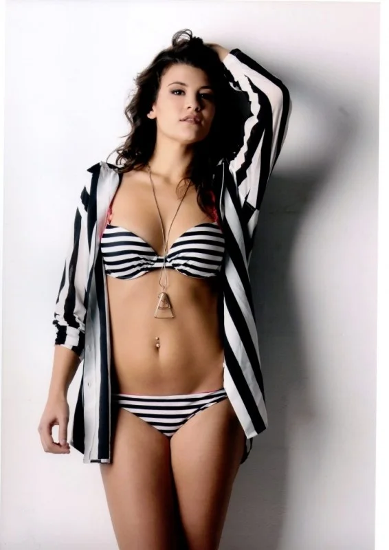 Claudia M. - Hostess