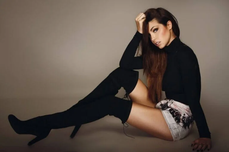 Samantha Bux - Showbiz Models (foto 2)