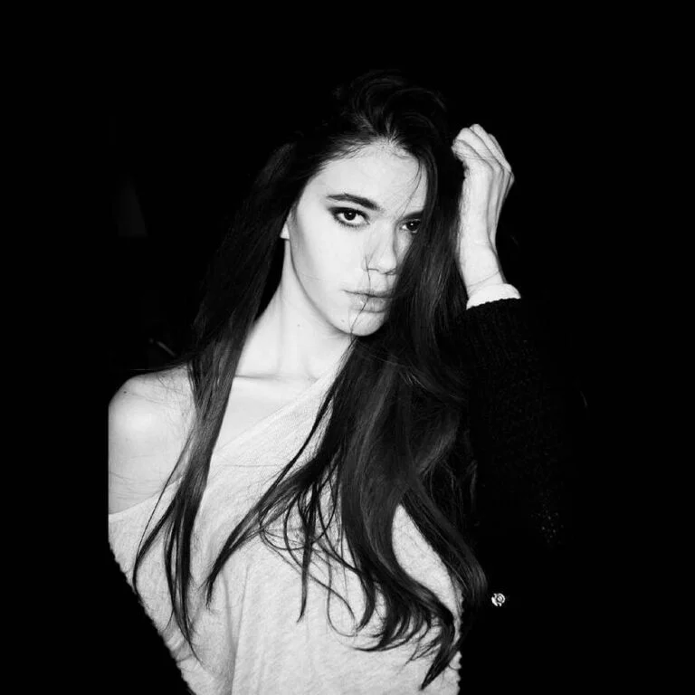 Fernanda Lins - Showbiz Models (foto 8)