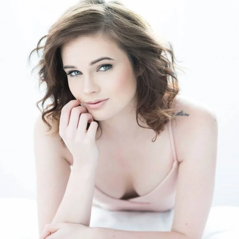 Roisin Gibney - Showbiz Models (foto 10)