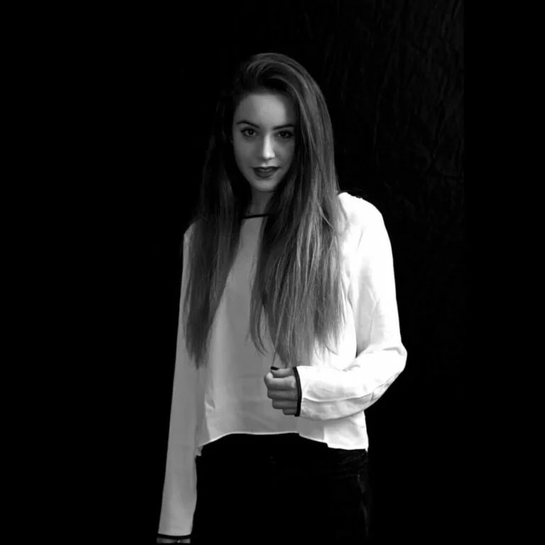 Lisa Belgrado - Showbiz Models (foto 2)