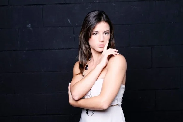 alessandra a. - Hostess