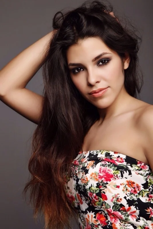 Jasmine F. - Hostess