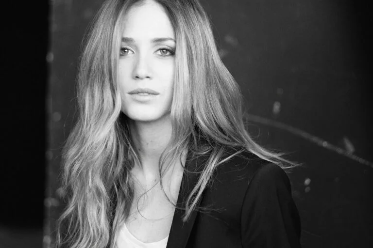Vanessa Villa - Showbiz Models (foto 6)