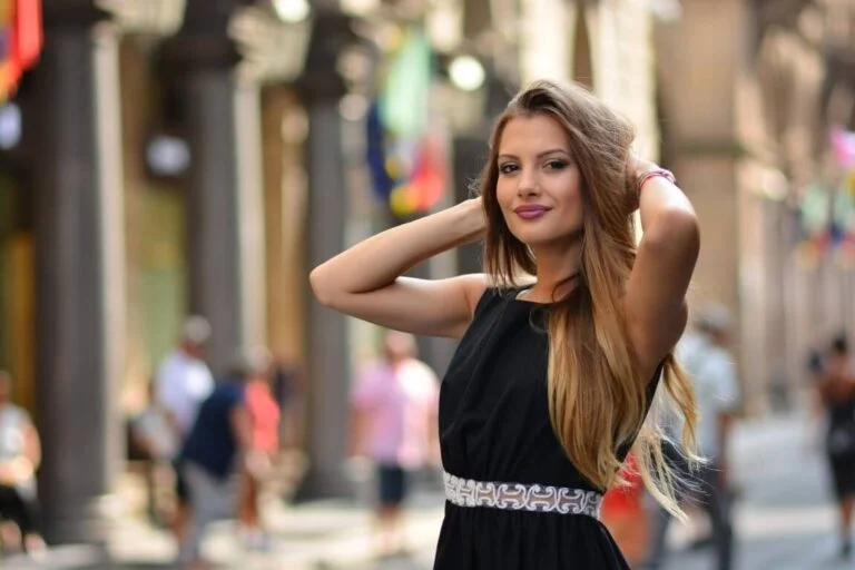 Larisa Mailat - Showbiz Models (foto 4)
