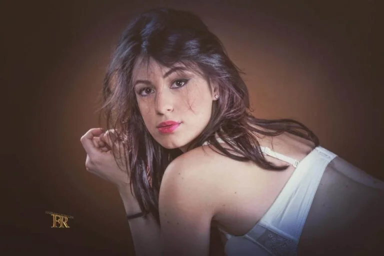 M. GIULIA PONTINI - Showbiz Models (foto 4)