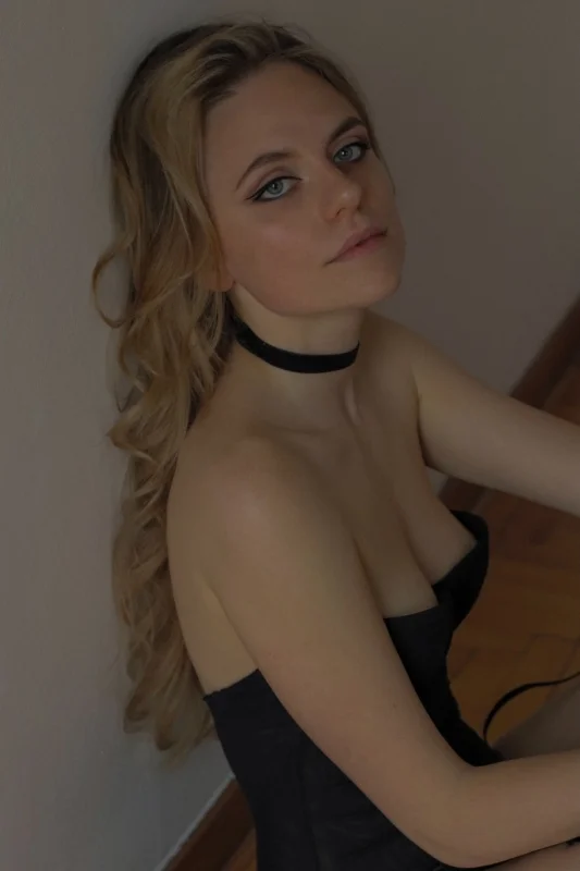 Hanna M. - Hostess