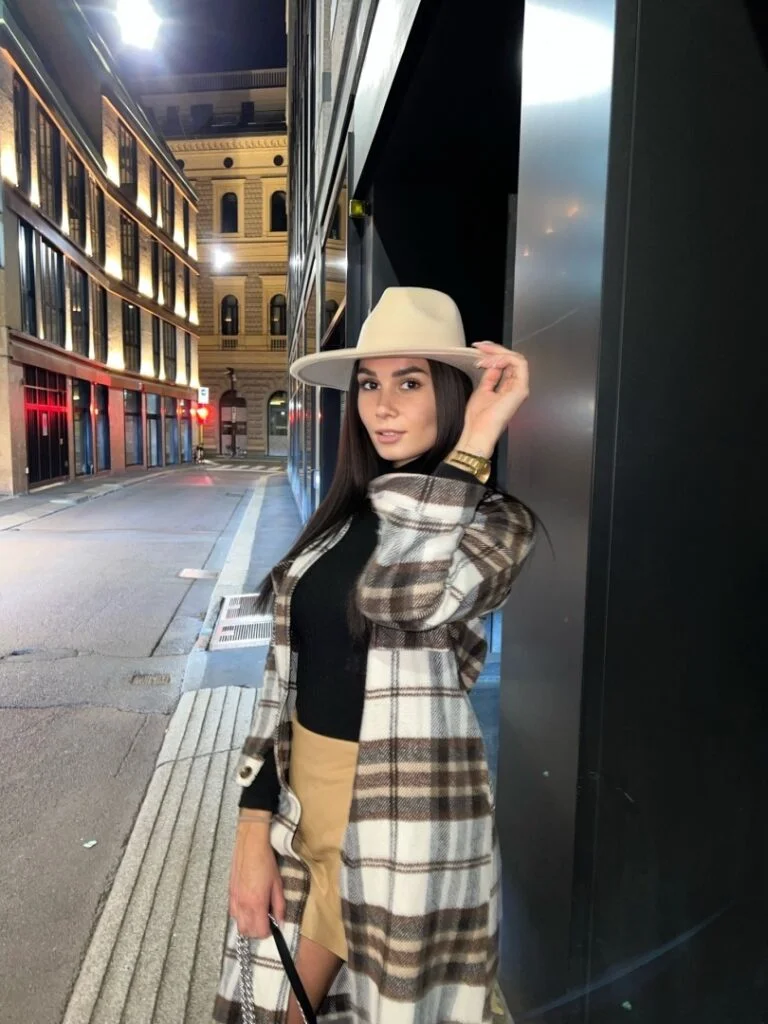 Giulia Nikla Malchiodi - Showbiz Models (foto 4)