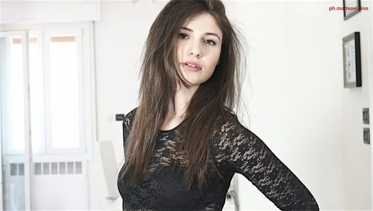 Simona Chiaramonti - Showbiz Models (foto 2)