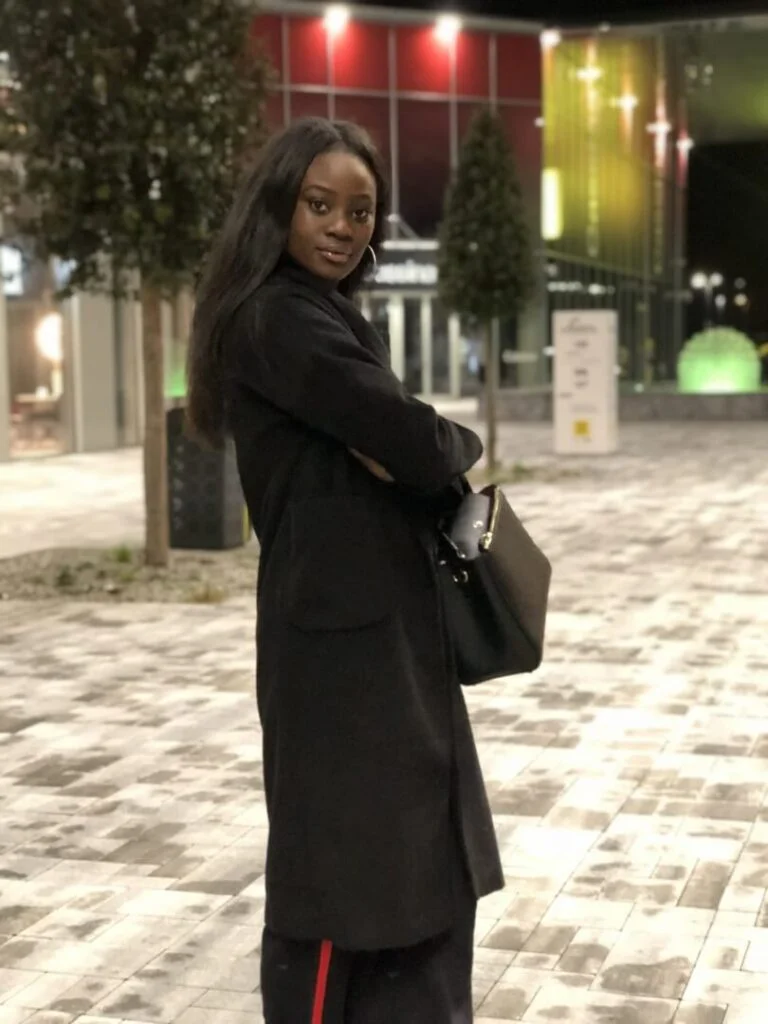 Khady Gueye - Showbiz Models (foto 3)