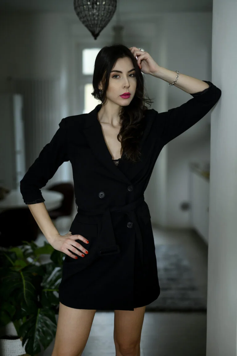 ANNA GALEAZZA - Showbiz Models (foto 14)