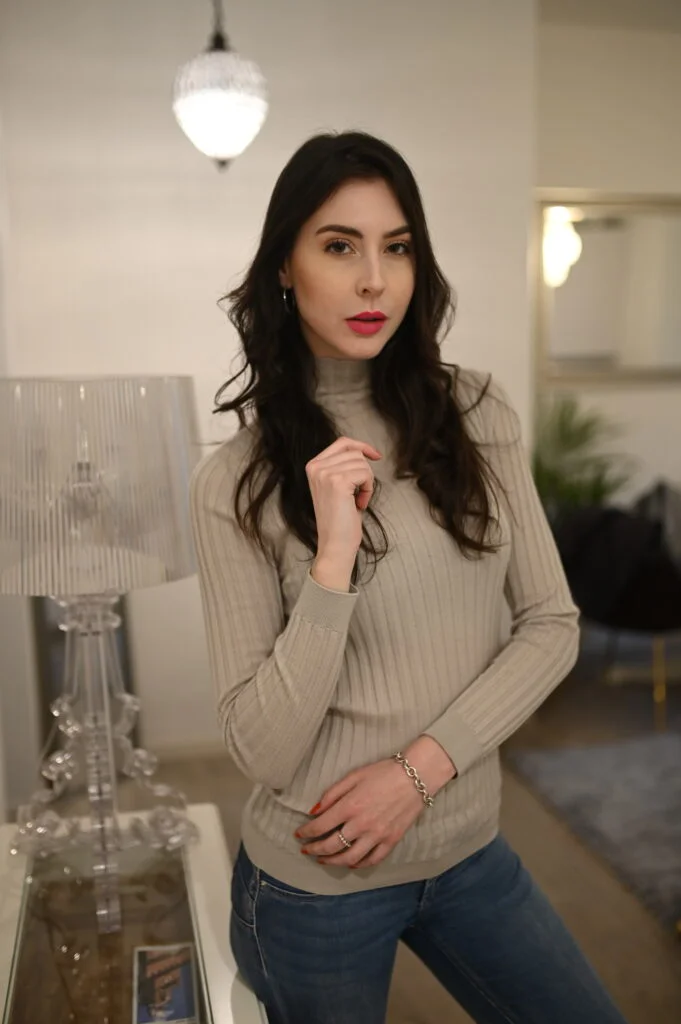 ANNA GALEAZZA – Hostess Showbiz Models