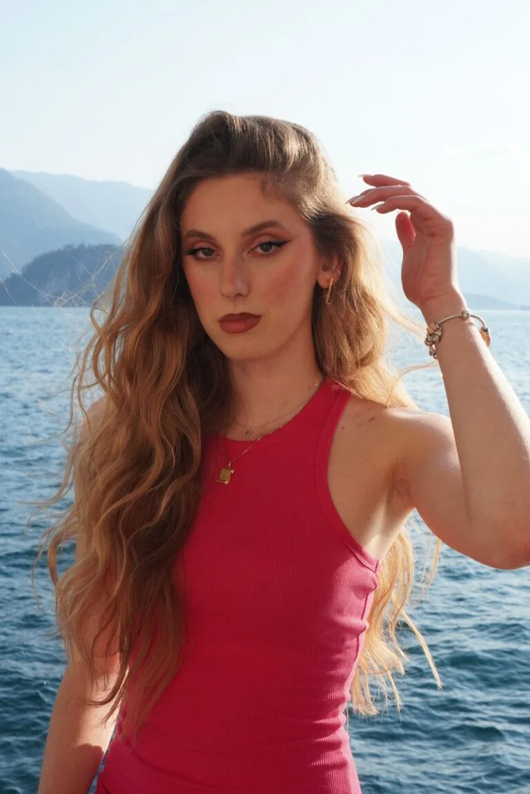 Victoria Galli - Showbiz Models (foto 36)