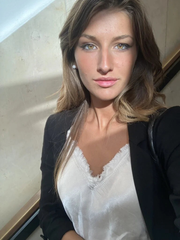Aurora Bruno - Showbiz Models