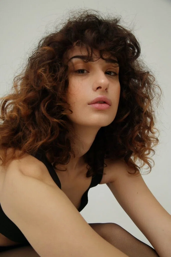 Victoria E.  Comandini – Hostess Showbiz Models