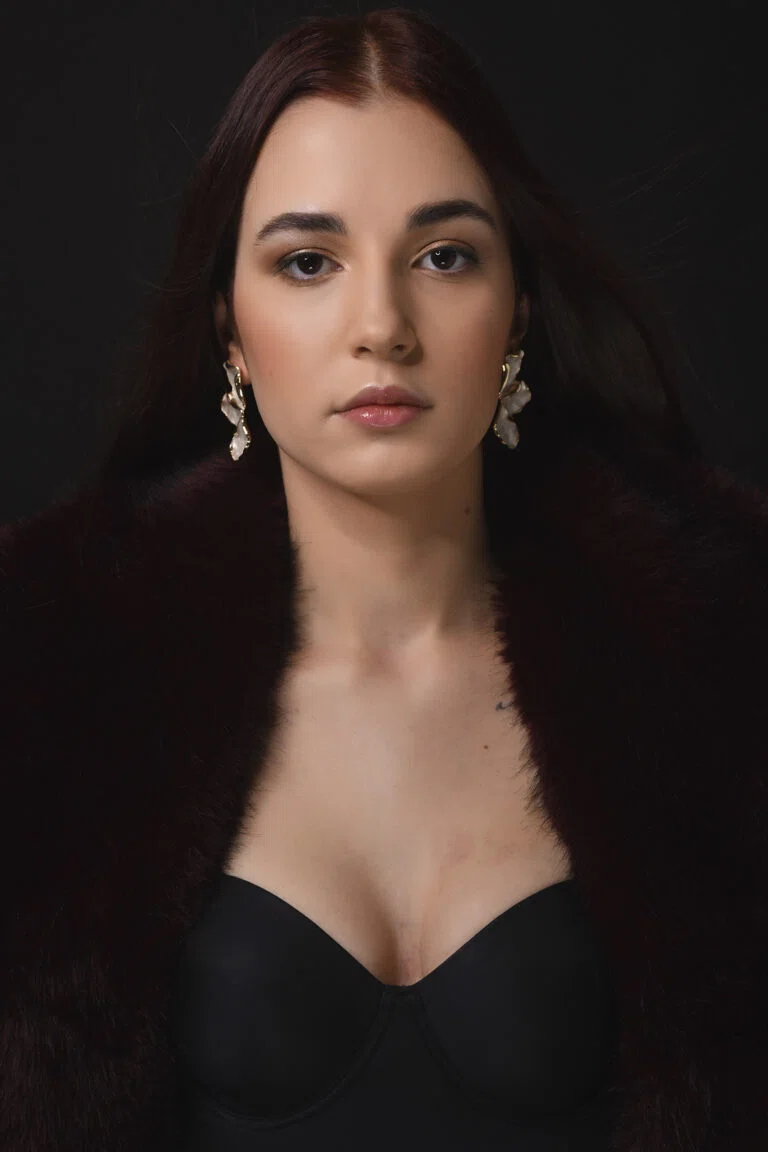 Angela Raskovic - Showbiz Models